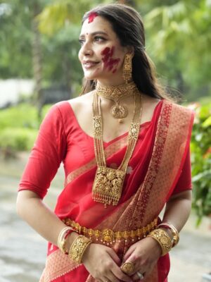 Subhashree Ganguly Instagram - 🌺🪔