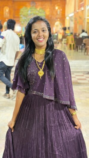 Subiksha kumar Instagram - Alanthalai festival 😍🫶🏻🥰❤️🔥 #trendingreels #viral #shorts #reelsinstagram #viralvideos #sea #sealife #festival #trendingreels #festivalsofindia