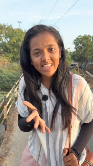 Subiksha kumar Instagram - En thambi ku ini kavala ila 🔥
Nengalum book panunga makaley 😍🔥
#trendingreels #viral #shorts #reelsinstagram #trending #viralvideos #instagood #mobiles #poorvika #viralreels #instagood #poorvikamobiles