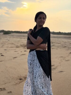 Subiksha kumar Instagram - 🫶🏻🥰