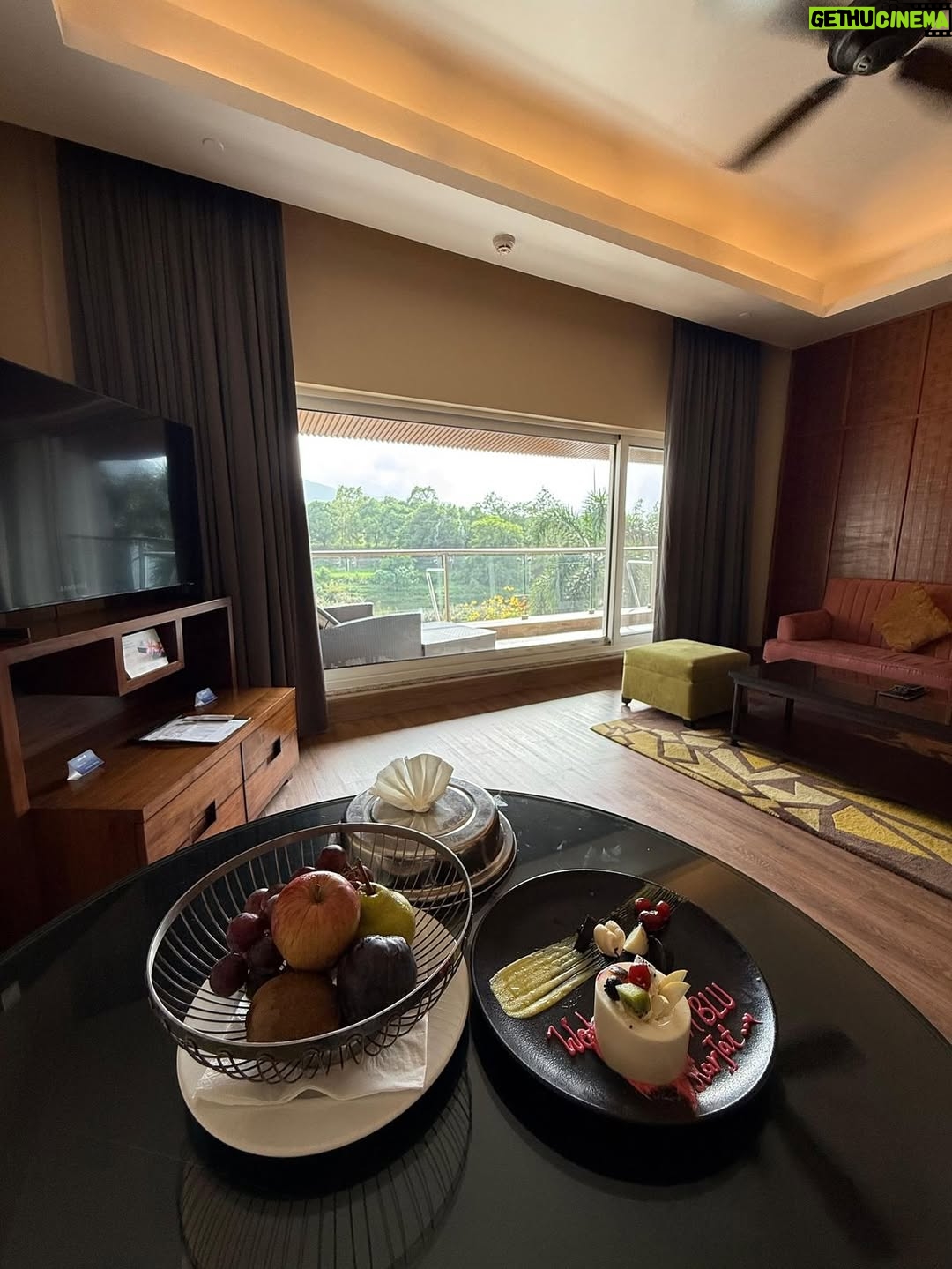 Sucheta Dutta - 4.9K Likes - Swipe through for a little escape you’ll want to bookmark 💛 @radissonbluresort_karjat 

#RadissonBluKarjat #SeeYouAtRadissonBluKarjat #travelgram #explorepage
