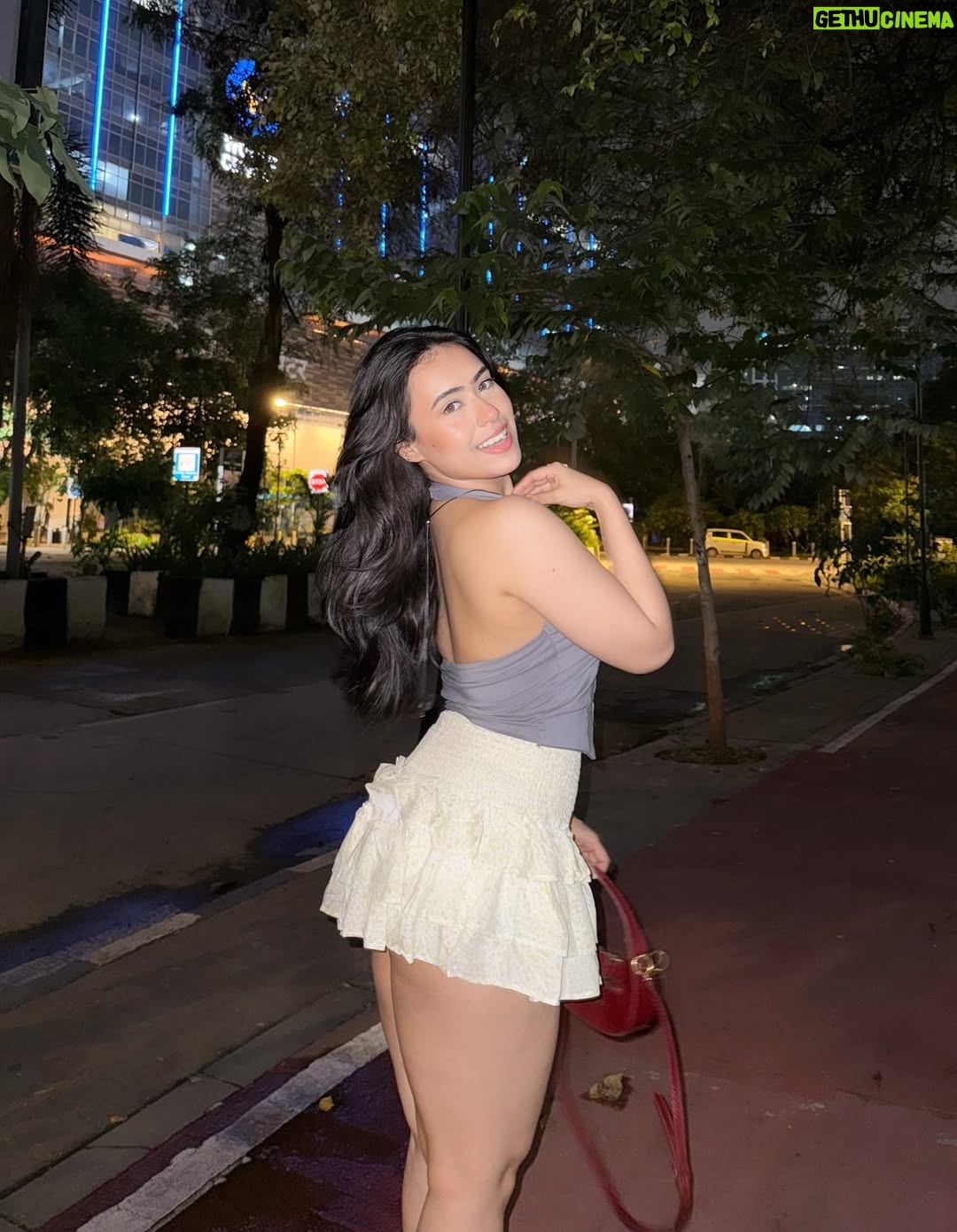 Sucheta Dutta - 5.3K Likes - Midnight strolls🚶‍♀️🌃✨🪩

.
.
.
.
.
.
[ mumbai night life, flash photography, midnight stroll, explore ] 

.
.
.
.
#fyp #mumbainight #midnightstroll #viralpost