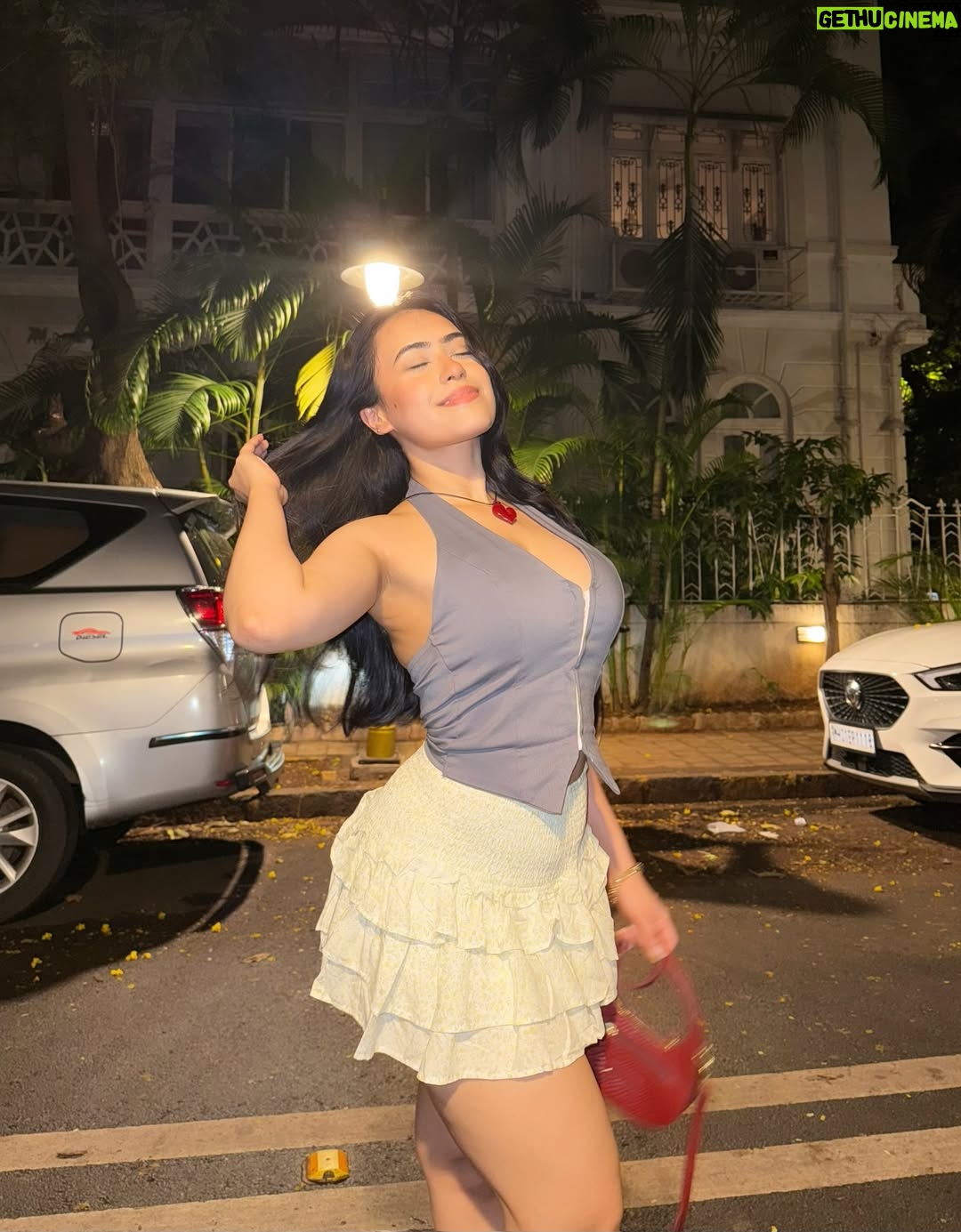Sucheta Dutta - 5.3K Likes - Midnight strolls🚶‍♀️🌃✨🪩

.
.
.
.
.
.
[ mumbai night life, flash photography, midnight stroll, explore ] 

.
.
.
.
#fyp #mumbainight #midnightstroll #viralpost
