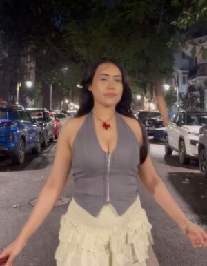Sucheta Dutta Instagram - Midnight strolls🚶‍♀️🌃✨🪩

.
.
.
.
.
.
[ mumbai night life, flash photography, midnight stroll, explore ] 

.
.
.
.
#fyp #mumbainight #midnightstroll #viralpost