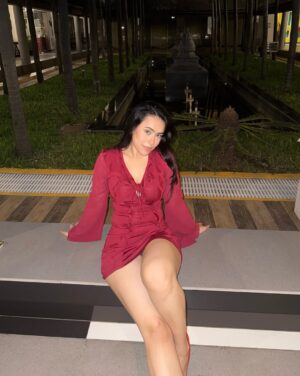 Sucheta Dutta Instagram - training all my friends to become ig husbands by making them take my pics🤪🫶🏻

.
.
.
.
.
[ viral post, bodycon dress, insta love, trending ] 

.
.
.
#viralpost #bodycondress #instalove #fypage