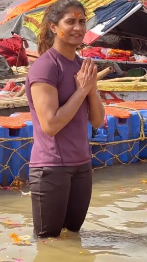Suchika Hooda Instagram - Mahakumbh .. 🕉️🙏🏼 har har Mahadev 

#mahakumbh #maharashtra #mahadev #mahakumbh2025🕉️ #mahakumbh2025 #mahakal #mahakumbh #kumbhmela #gautamrode #saraswatichandra #suryaputrakarn #india #kumbh #prayagraj #instagram #incredibleindia #kumbhsnan #weloveyougautamrode #pankhuriawasthy #stateofsiege #raziasultan #gautamrodebackontv #bestactorever #karn #autollike #aman #travelphotography #haridwar #siddharthnigam #ganga #shahisnan