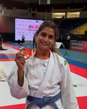 Suchika Hooda Instagram - 9 th Jujutsu Asian championship⦠1. Gold š„2 browns š„
#jujutsu #jujutsuindia