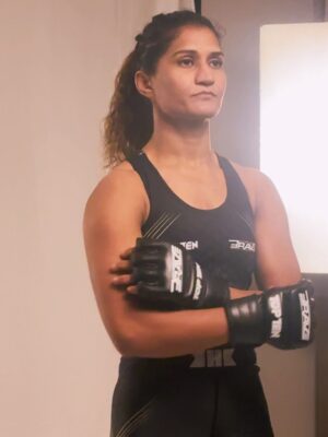 Suchika Hooda Instagram - Journey … 💪🏼☺️@bravemmaf

#mma #bravecftv #brave #bravecf92 #knockout