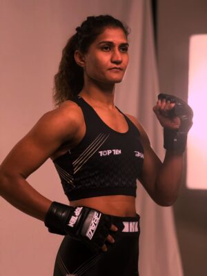 Suchika Hooda Instagram - Journey ā¦ šŖš¼āŗļø@bravemmaf
#mma #bravecftv #brave #bravecf92 #knockout