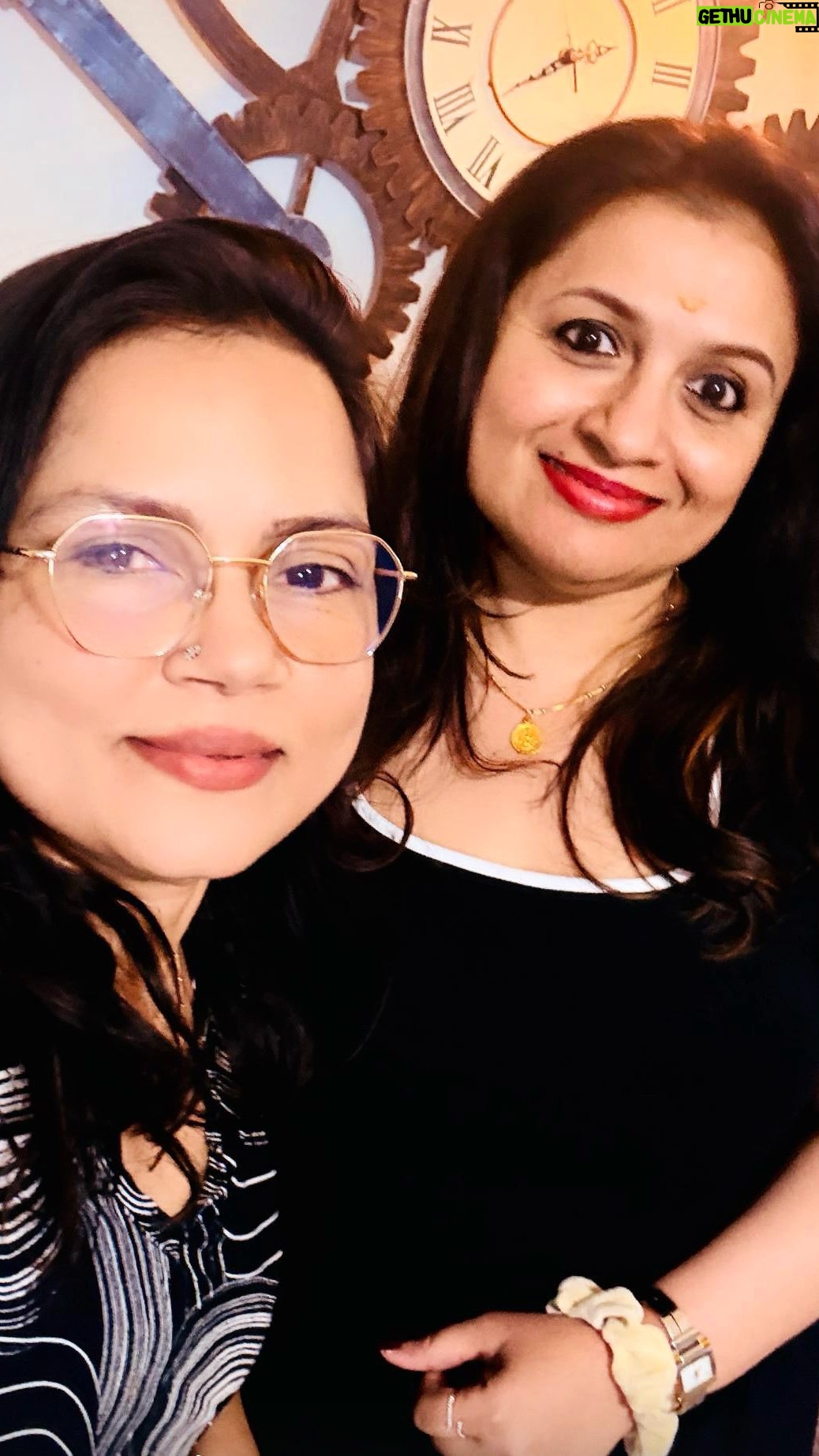 Suchitra Murali - 34K Likes - #haircut#hairstylist #colourist #dallamalayalees #houstonmakeupartist #houstonmalayalee #actressfans #malayalamovie #malayali #americanmalayalee #americanmalayali #moviefanclub #haircolorist #malluactresss