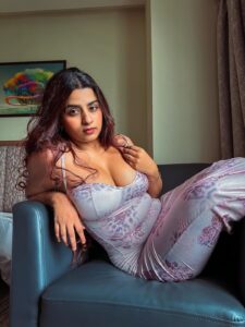 Actress SuhanaKhan HD Photos and Wallpapers October 2025