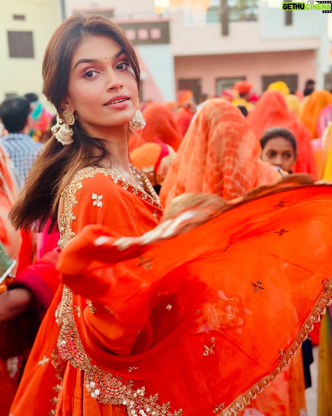 Suman Rao - 3.2K Likes - 5 vibrant, pure and nothing short of magical days of divine bliss in Aidana (mera gaon), Rajasthan! 🌟 

Baisa hukum ( that’s me😉) had a wonderful time celebrating the auspicious stapana of our revered kuldevi Maa with vibrant festivities that touched my heart and soul. 🙏🧿🫶🏻 But what unfolded was beyond magical... the experience healed me in ways I never thought possible! 🙌❤️ 

My heart is full✨🙏

 #kuldeviMaa #stapana #divineintervention #healingvibes