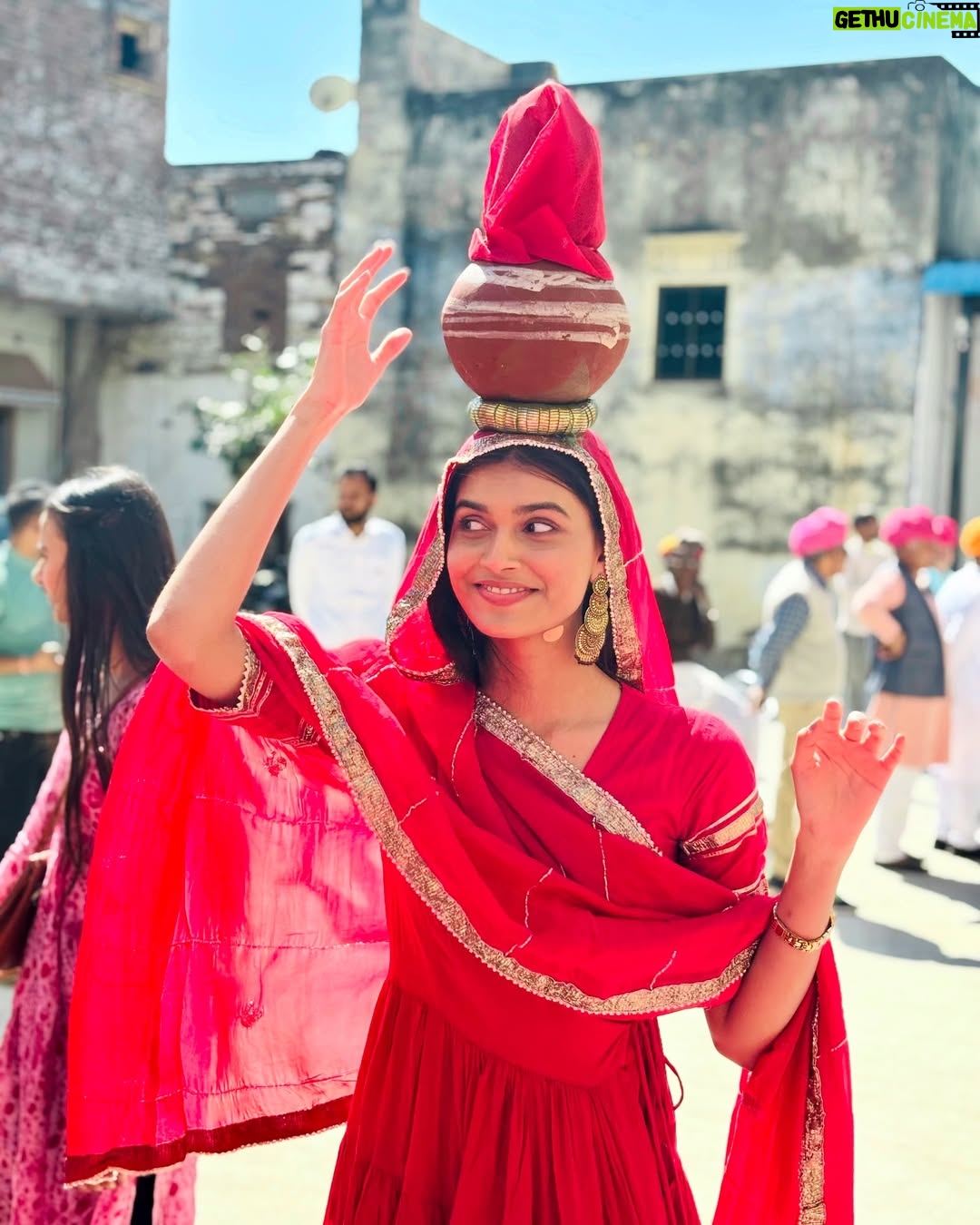 Suman Rao - 3.2K Likes - 5 vibrant, pure and nothing short of magical days of divine bliss in Aidana (mera gaon), Rajasthan! 🌟 

Baisa hukum ( that’s me😉) had a wonderful time celebrating the auspicious stapana of our revered kuldevi Maa with vibrant festivities that touched my heart and soul. 🙏🧿🫶🏻 But what unfolded was beyond magical... the experience healed me in ways I never thought possible! 🙌❤️ 

My heart is full✨🙏

 #kuldeviMaa #stapana #divineintervention #healingvibes