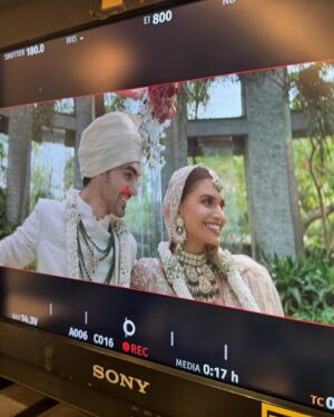 Suman Rao Instagram - #Ad so Beautiful…BTS toh banta hai…☺️😉
Eejiii lagta hai dulhan banna…??!!…Eejii nahi hai..☺️😉😎
@sarahiforgot @entouragefilms @timestalent @mirtawseef18
@kirrann_gavali05 @gary_dean_taylor @edwardlalrempuia @brown__bread__ @sneharodricks