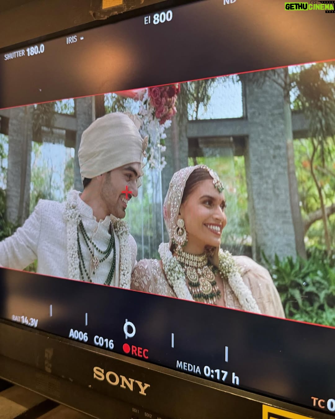 Suman Rao - 4.1K Likes - #Ad so Beautiful…BTS toh banta hai…☺️😉

Eejiii lagta hai dulhan banna…??!!…Eejii nahi hai..☺️😉😎

@sarahiforgot @entouragefilms @timestalent @mirtawseef18 
@kirrann_gavali05 @gary_dean_taylor @edwardlalrempuia @brown__bread__ @sneharodricks