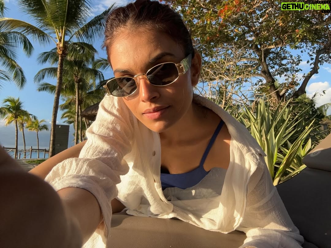 Suman Rao - 2.4K Likes - I’m just being in that…. 🌅 
#mauritius