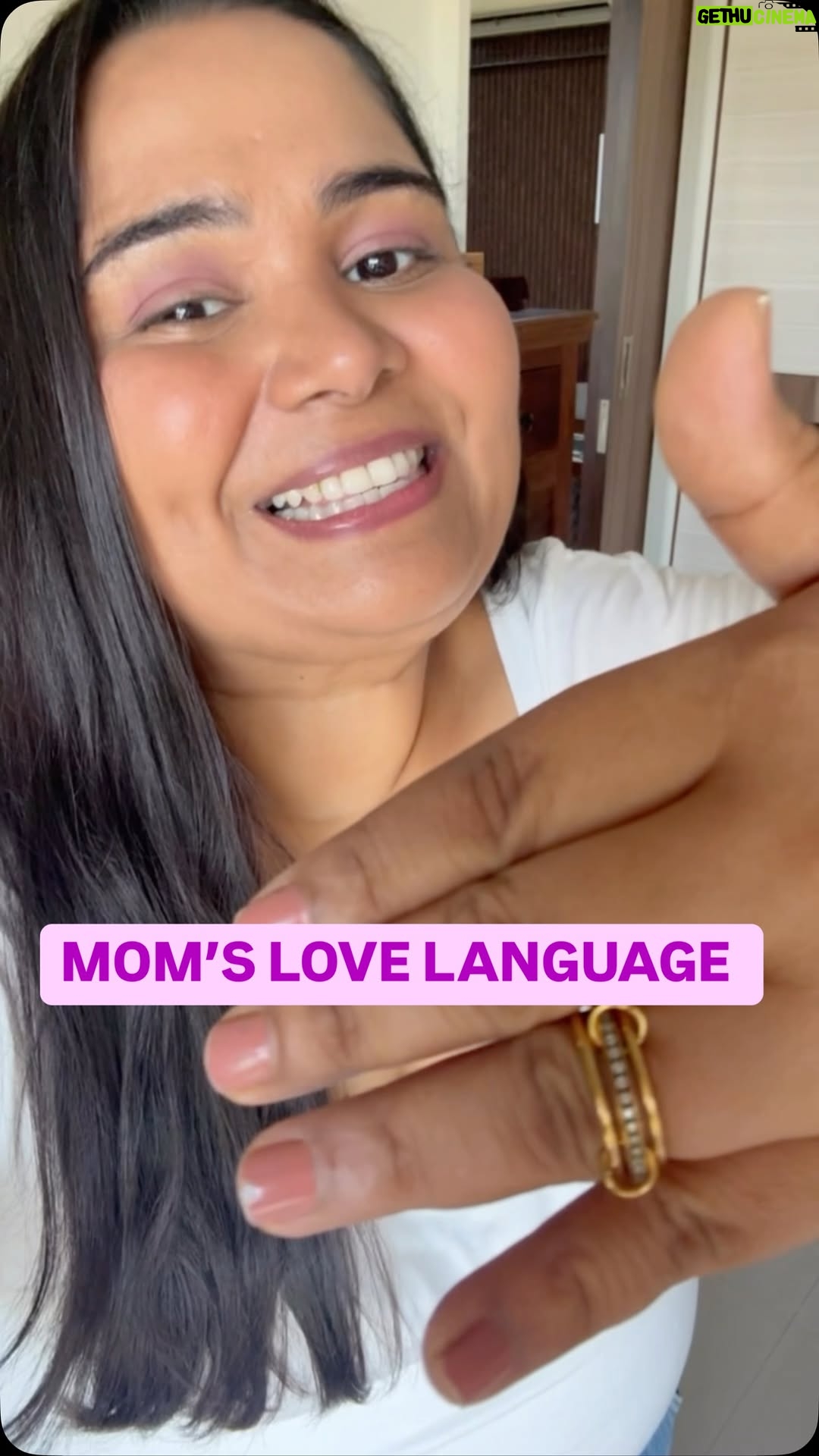 Sumukhi Suresh - 39K Likes - PDA- Public Destruction by Amma 

#comedy #tamil #amma #funny #love 

[Comedy, Tamil, Love language, Funny]