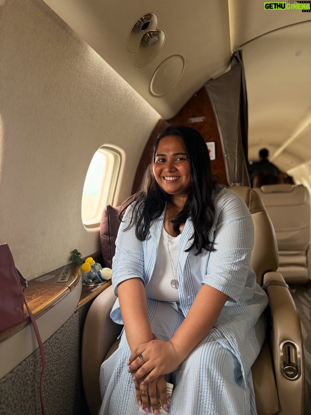 Sumukhi Suresh - 13K Likes - Had to take a private jet because my Uber was late.

Also Hoemonal gang - IYKYKKKKKK

📸 @kishushroff @aishwarya_khare

Outfit: @amydus
Styled by @natashaabothra with @mausmi_mitra_