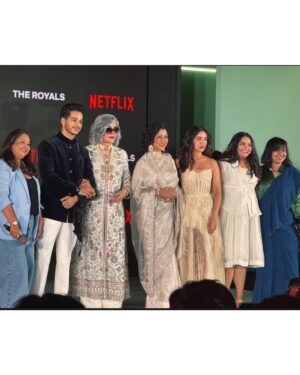 Sumukhi Suresh Instagram - In an unexpected turn of events, my Monday was WOW! why?
Outfit by @maddermuch
🎥 and MUA @arleen_gonsalves
1) I am never washing my hand. It has met @iamsrk. Bye.
🎥 @ankitdoomra
2) as a Tamil Ponnu this frame with @actormaddy and @worldofsiddharth together is everything for my hormones.
3) The Royals will be streaming soon on Netflix! I acted in it and got to announce it to the world along with these legends @bhumipednekar @ishaankhatter @thezeenataman #SakshiTanwar @picsofpinks @nupurasthana . Missed you @rangitapritishnandy @ishitapritishnandy
@vishnusinha @annukampa_harsh @nehapartimatiyanidop @antaralahiri @aasthasharma @payalghosekaul @seth_kanishk @pritam_gram @panchamighavri @thedinomorea @chunkypanday @vihaansamat @kavyatrehan @justudit @lisamishramusic @yashaswinidayama @adinathkothare
4) I hosted with THE MANIESH PAUL who is an ICON for a reason. Thank you so much @manieshpaul 👑👑
5) @sumairashaikh__ wrote all my beautiful lines and backed me tirelessly. Best writer. Best bestie. Caught director @p_tweedy and her moment. Where were you @jatiin_sharma !
6) My owner @kimsharmaofficial told me to finish all my weird moves before going on stage. So I did.
Congratulations @netflix_in on an incredible slate for 2025 and for having me host your slate announcement.
Managed by @dcatalent