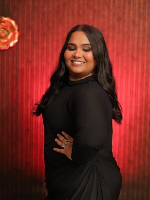 Sumukhi Suresh Instagram - Fully covered. Amma approved. 

THE ROYALS is releasing on @netflix_in on 9th May. My character’s name is Keertana. Which shows that I am not characterless 

Make up artist @arleen_gonsalves
Hair stylist @eshazatakiamakeup
Styled by @natashaabothra with @mausmi_mitra_
Outfit: @deme_love_
Jewellery: @mozaati
Photographer @portraitdeewana

Managed by @dcatalent