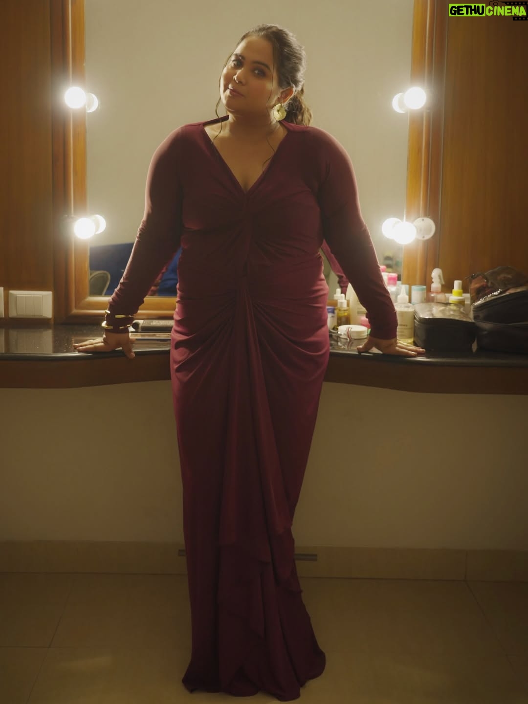 Sumukhi Suresh - 11.9K Likes - Thinking about curd rice with fried peanuts. 

Acted in @pritishnandycommunications THE ROYALS releasing on @netflix_in on 9th May

Make up: @pooja_dhakaan1 
Hair artist: @eshazatakiamakeup
Styled by @natashaabothra 
Styling team @mausmi_mitra_ 
Outfit:- @labelankitajain
Earring:- @nihiraa_india
Ring:- @ethnicandaz @rang_akankshanegi
Bracelet:- @zerakijewels @rejuvenatejewels
Footwear:- @sole_weavers

#TheRoyals
#TheRoyalsOnNetflix 
@pritishnandycommunications @pritishnandy2018 @rangitapritishnandy @ishitapritishnandy @picsofpinks @nupurasthana @awara_ladki @vishnusinha @annukampa_harsh @nehapartimatiyanidop @antaralahiri 

Managed by @dcatalent 

Bless you @nisha.ganatra for that email!

@kimsharmaofficial   @panchamighavri is the recipe to the success sauce