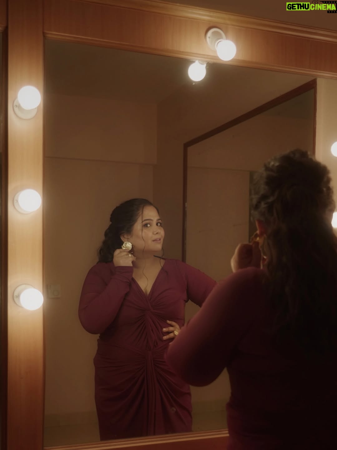 Sumukhi Suresh - 11.9K Likes - Thinking about curd rice with fried peanuts. 

Acted in @pritishnandycommunications THE ROYALS releasing on @netflix_in on 9th May

Make up: @pooja_dhakaan1 
Hair artist: @eshazatakiamakeup
Styled by @natashaabothra 
Styling team @mausmi_mitra_ 
Outfit:- @labelankitajain
Earring:- @nihiraa_india
Ring:- @ethnicandaz @rang_akankshanegi
Bracelet:- @zerakijewels @rejuvenatejewels
Footwear:- @sole_weavers

#TheRoyals
#TheRoyalsOnNetflix 
@pritishnandycommunications @pritishnandy2018 @rangitapritishnandy @ishitapritishnandy @picsofpinks @nupurasthana @awara_ladki @vishnusinha @annukampa_harsh @nehapartimatiyanidop @antaralahiri 

Managed by @dcatalent 

Bless you @nisha.ganatra for that email!

@kimsharmaofficial   @panchamighavri is the recipe to the success sauce
