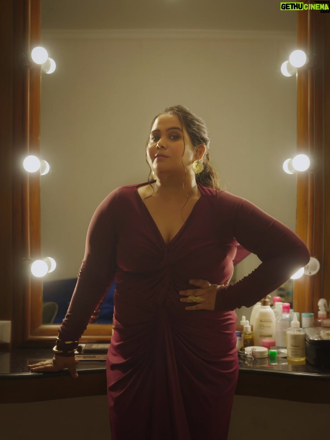 Sumukhi Suresh - 11.9K Likes - Thinking about curd rice with fried peanuts. 

Acted in @pritishnandycommunications THE ROYALS releasing on @netflix_in on 9th May

Make up: @pooja_dhakaan1 
Hair artist: @eshazatakiamakeup
Styled by @natashaabothra 
Styling team @mausmi_mitra_ 
Outfit:- @labelankitajain
Earring:- @nihiraa_india
Ring:- @ethnicandaz @rang_akankshanegi
Bracelet:- @zerakijewels @rejuvenatejewels
Footwear:- @sole_weavers

#TheRoyals
#TheRoyalsOnNetflix 
@pritishnandycommunications @pritishnandy2018 @rangitapritishnandy @ishitapritishnandy @picsofpinks @nupurasthana @awara_ladki @vishnusinha @annukampa_harsh @nehapartimatiyanidop @antaralahiri 

Managed by @dcatalent 

Bless you @nisha.ganatra for that email!

@kimsharmaofficial   @panchamighavri is the recipe to the success sauce