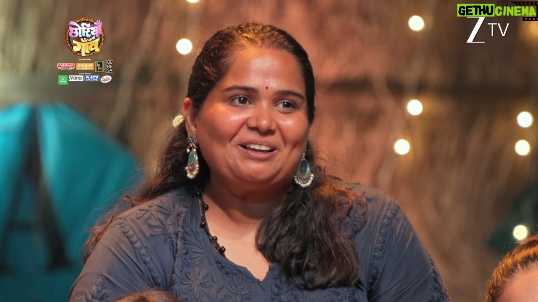 Sumukhi Suresh - 13.8K Likes - Jisne apni baaton se ab tak hansi thi phailaayi, uss Sumukhi ki kahaani sunkar chhoriyon ki aankhein bhar aayi.

Dekhiye #ChhoriyanChaliGaon har roz raat 9:30 baje, sirf #ZeeTV par.

 #AapkaApnaZeeTV 

@rannvijaysingha @kishushroff @anitahassanandani @aishwarya_khare @rameet_sandhu @surabhi.samriddhi @sumukhisuresh @nzoomfakih @rehasukheja @erikapackard @_dollyjaved @yogeshbharddwaj

@whatsapp @rc_plasto @zedblackin @vanesabeautyofficial @catch_foods @jkcementindia @rajdhani.foods @margo.india