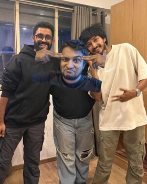 Sumukhi Suresh Instagram - Double bonanza First Move episode tomorrow! 😆 With legends @sumukhisuresh @hoezaay 💛✨(sry Hoezay we didn’t have any other picture 🤣)