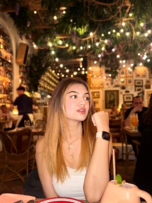 Sunaina Ganesh Instagram - like a scene from a daydream 📸