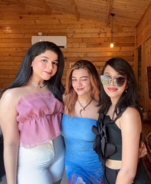 Sunaina Ganesh Instagram - beachy vibes and sunny skies 🌞
