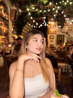 Sunaina Ganesh Instagram - like a scene from a daydream 📸