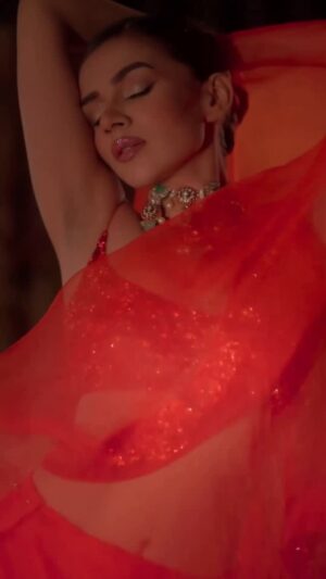 Sunaina Khera Instagram - Komal in our hand embroidered sequin saris♥️😍
Tell us your favourite in the comments below✨