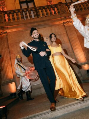 Sunaina Khera Instagram - A cross cultural celebration to remember 🥹💛
Ipshita chose our yellow silk satin sari for her sangeet afterparty at her Indian-Lebanese wedding in Porto, Portugal.
The sweetest part? @ipshitak and @ribal.saroufim tied the knot on the same date they started dating,10 years ago.✨
Photography: @afonsocastella @luisakiota
Makeup: @tomperdigao
Location: @palaciodabolsa
