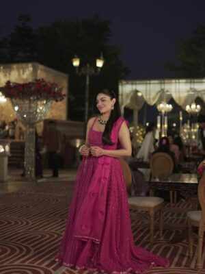 Sunaina Khera Instagram - Directly from the sets of Madhaniyan, Neeru Bajwa in our pink 3D flower lehenga🥹🩷