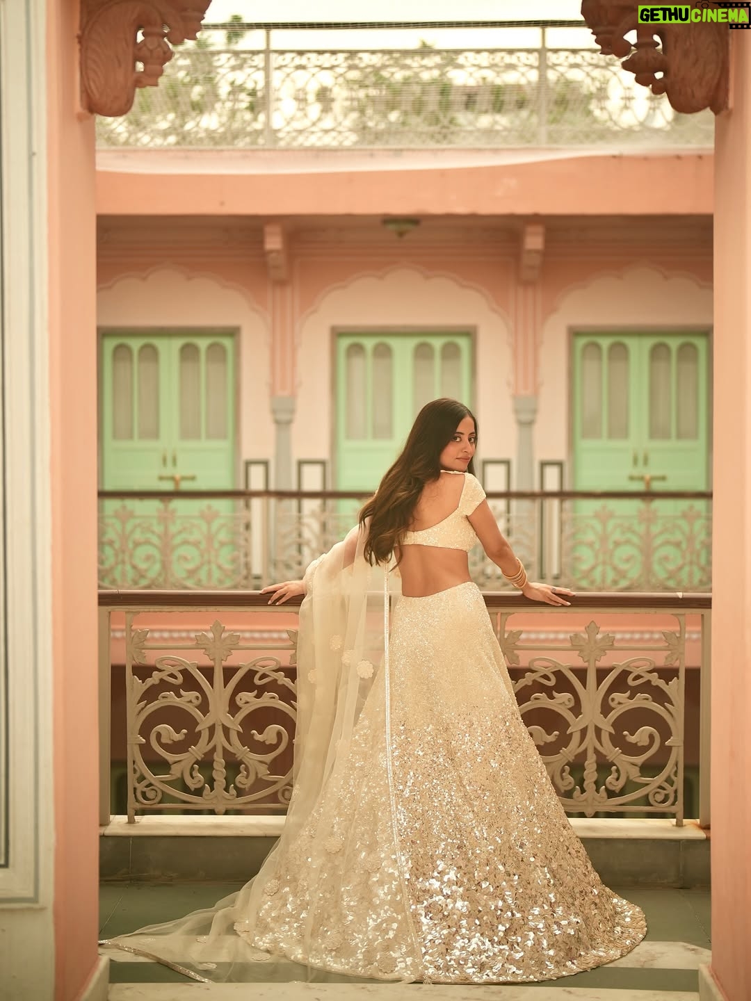 Sunaina Khera - 3 Likes - Memories// The Pink Postcard.
