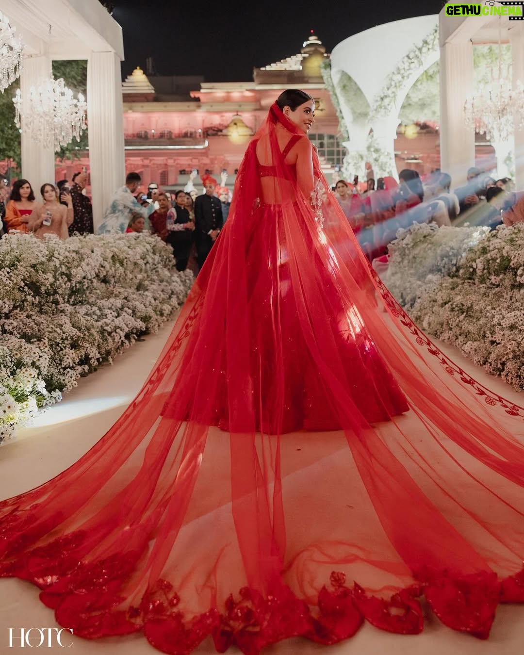 Sunaina Khera - 70.9K Likes - Kuch toh hai tujhse raabta♥️

On 19th November, I finally became a ‘Sunaina Khera’ bride♥️