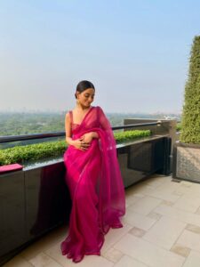 Actress Sunaina Khera HD Photos and Wallpapers September 2025
