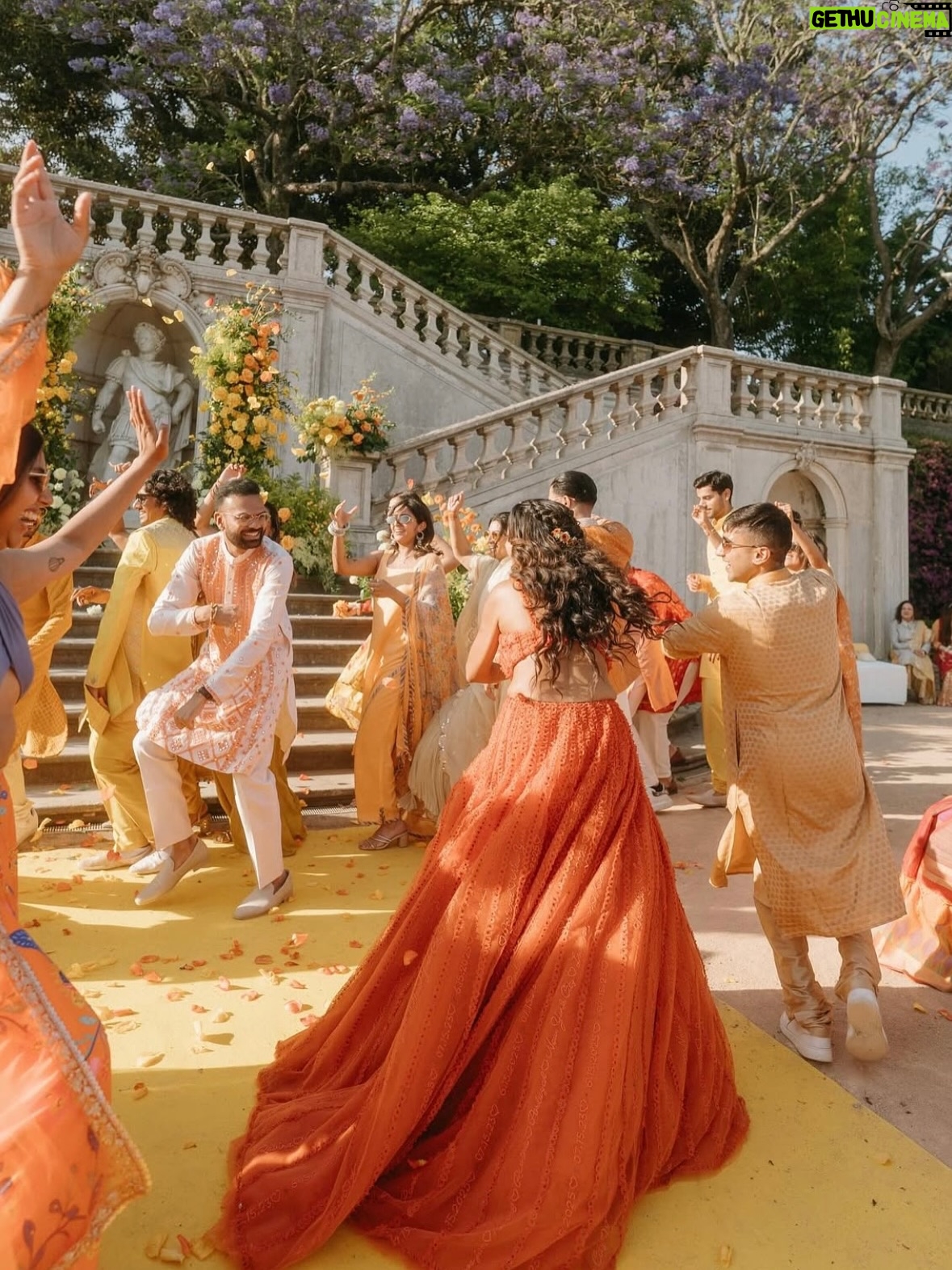 Sunaina Khera - 3.7K Likes - Ravina, a Sunaina Khera bride🍊🧡

Photographed by @amritphotography ✨