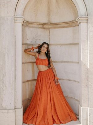 Sunaina Khera Instagram - Ravina, a Sunaina Khera bride🍊🧡
Photographed by @amritphotography ✨