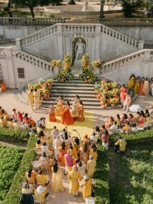 Sunaina Khera Instagram - Ravina, a Sunaina Khera bride🍊🧡
Photographed by @amritphotography ✨