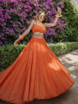 Sunaina Khera Instagram - Ravina, a Sunaina Khera bride🍊🧡
Photographed by @amritphotography ✨