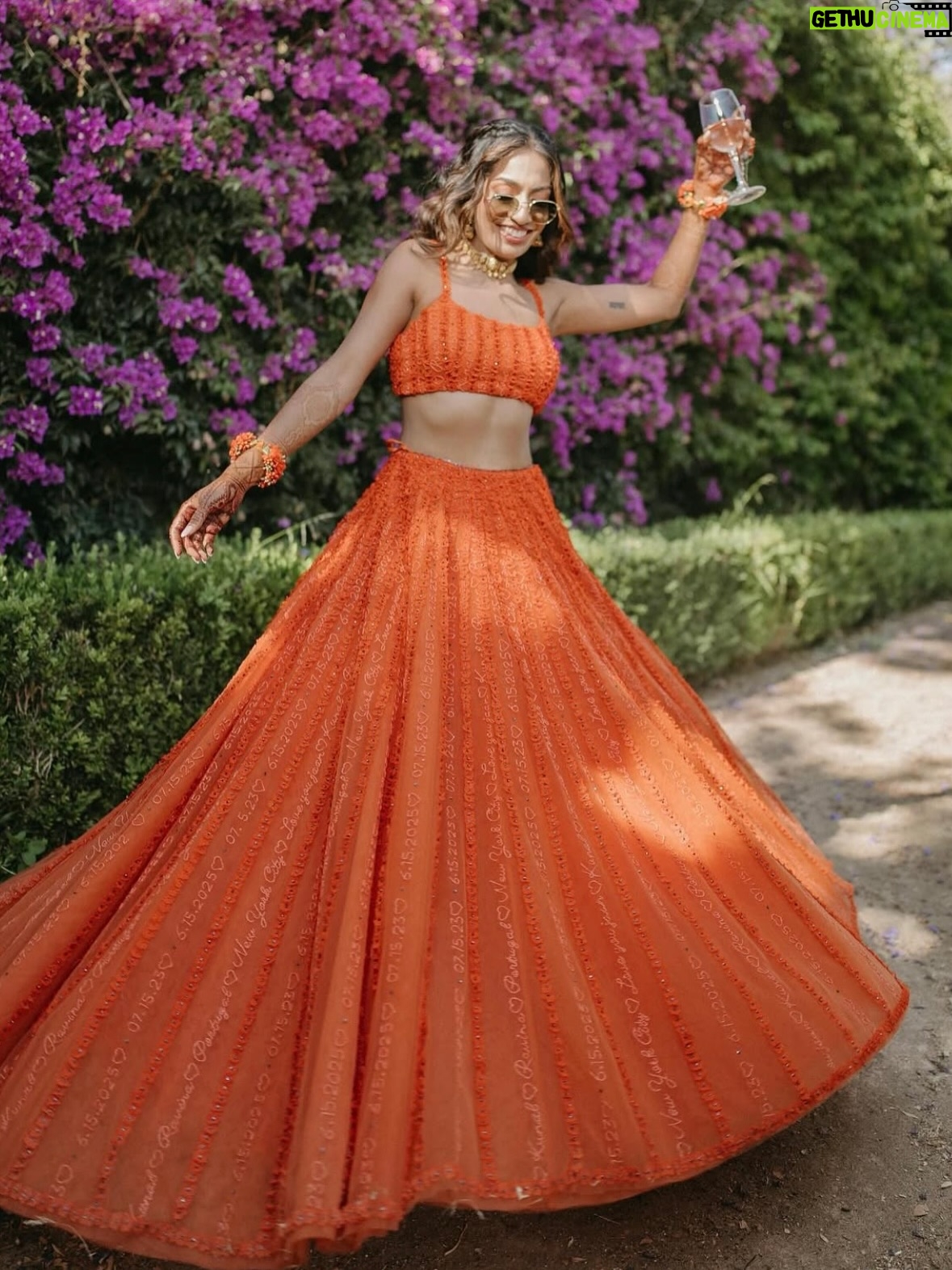 Sunaina Khera - 3.7K Likes - Ravina, a Sunaina Khera bride🍊🧡

Photographed by @amritphotography ✨