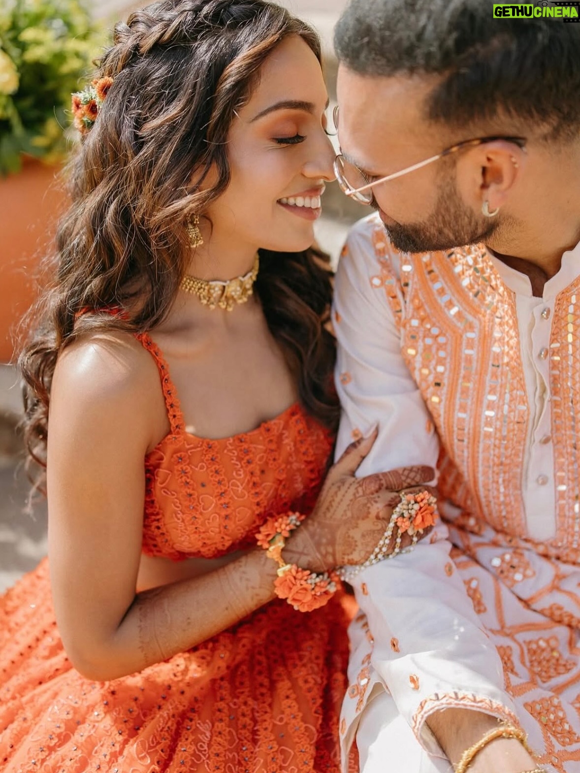 Sunaina Khera - 3.7K Likes - Ravina, a Sunaina Khera bride🍊🧡

Photographed by @amritphotography ✨