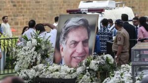 Sunita Trakroo Instagram - A true legend,veteran industrialist and Tata group's chairman emeritus 'RATAN TATA passed away.He was 86.

Ratan Tata was a true inspiration to many especially for his philanthropic efforts and social issues,his unwavering commitment to ethics,philanthropy and human values serves as a powerful reminder of the positive impact that individuals can have on the world.

RIP Ratan baba🙏Love you❤️

#sunitatrakroo #divafinalist #googlesearchsunitatrakroo
#ratantatamotivation #instagood #instagram