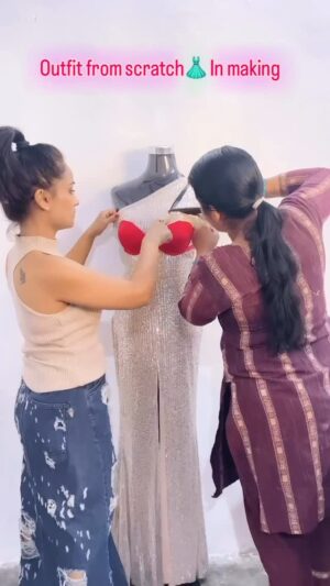 Sunita Trakroo Instagram - Bra is just not the bra,,,,,transform scratch into luxury👗
In collaboration with @makeinbharat2024 @udaar_foundation 

#sunitatrakroo #googlesearchsunitatrakroo #divafinalist #makeinbharat2024 #udaarfoundation