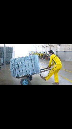 Sunita Trakroo Instagram - Denim work on its way🪐

This is how @makeinbharat2024 will work at its best to create opportunity and for the welfare of community🍃