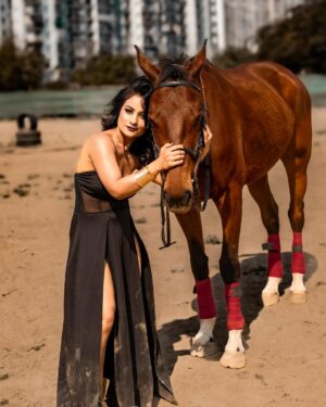 Sunita Trakroo Instagram - 📸
Catch the real🐎
@coloursbeautysalonacademy
@thefashionjournalmagazine
@karanarang
#sunitatrakroo #divafinalist #googlesearchsunitatrakroo #instagood #instalike