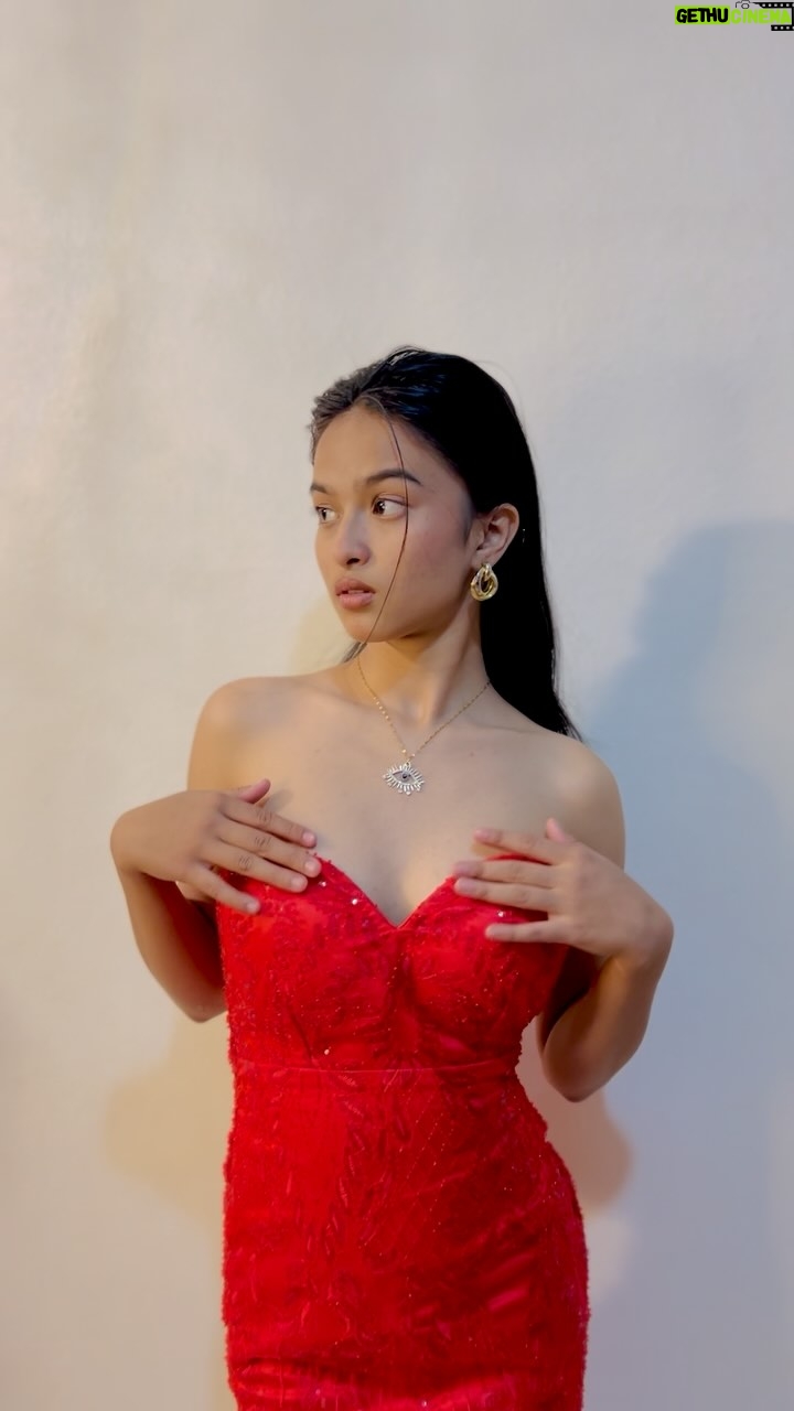 Supriya Chhetri - 382 Likes - “Nothing attracts attention like a red dress.”❤️
Clad by. @sharoncouture.s 

#fashion #fashionstyle #dress #reddress #valentine