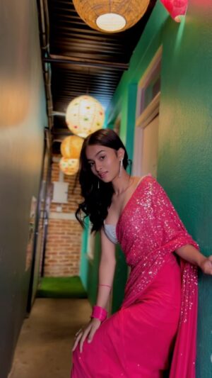 Supriya Chhetri Instagram - Venue: @themidcitycafe❤️ wearing: @yubina.shrestha.7❤️ #reels #supriyachhetri